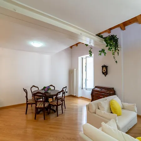 Casa Geroma شقة Colonno
